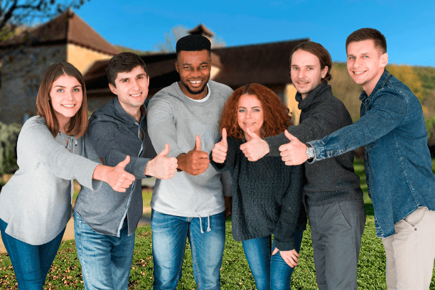 Groupe d'amis au Moulin du Boisset